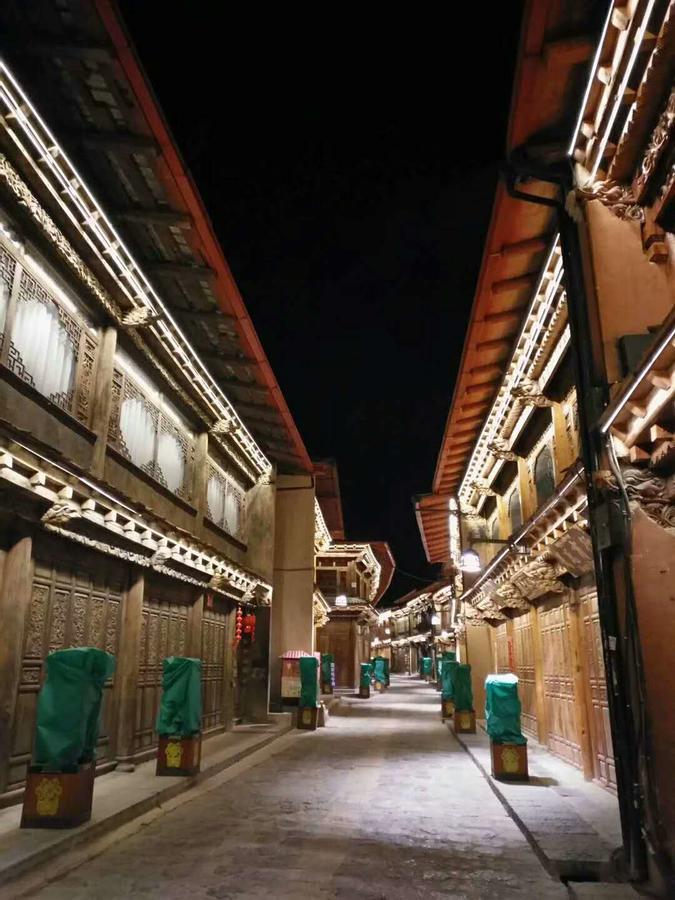 Jiumi Snow Mountain Original Art Hotel Shangri-La Exterior foto